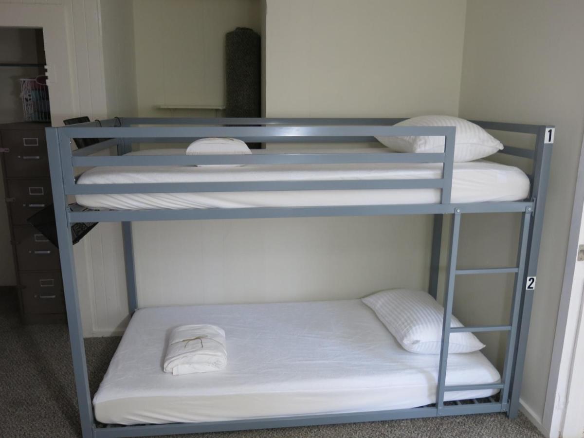 Pahoa Village Hostel Экстерьер фото