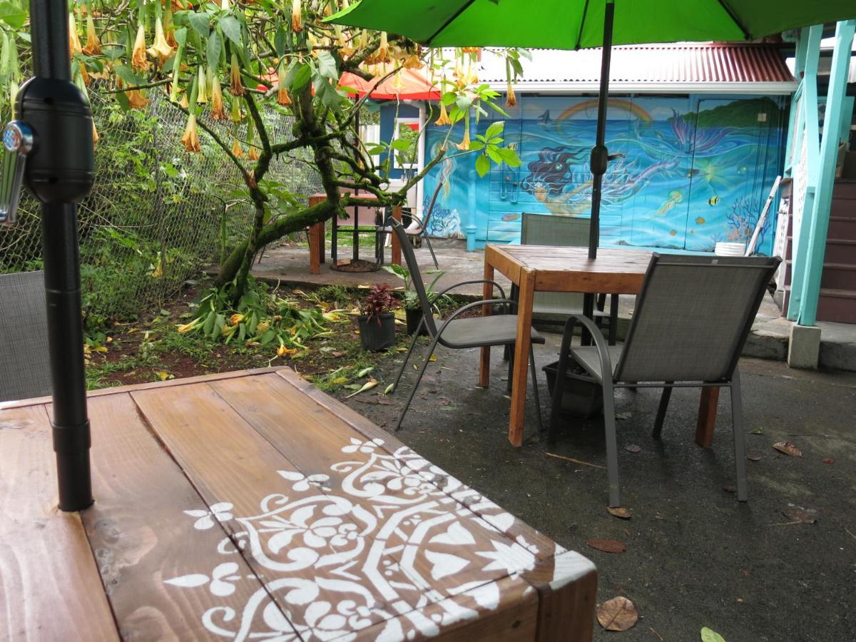 Pahoa Village Hostel Экстерьер фото