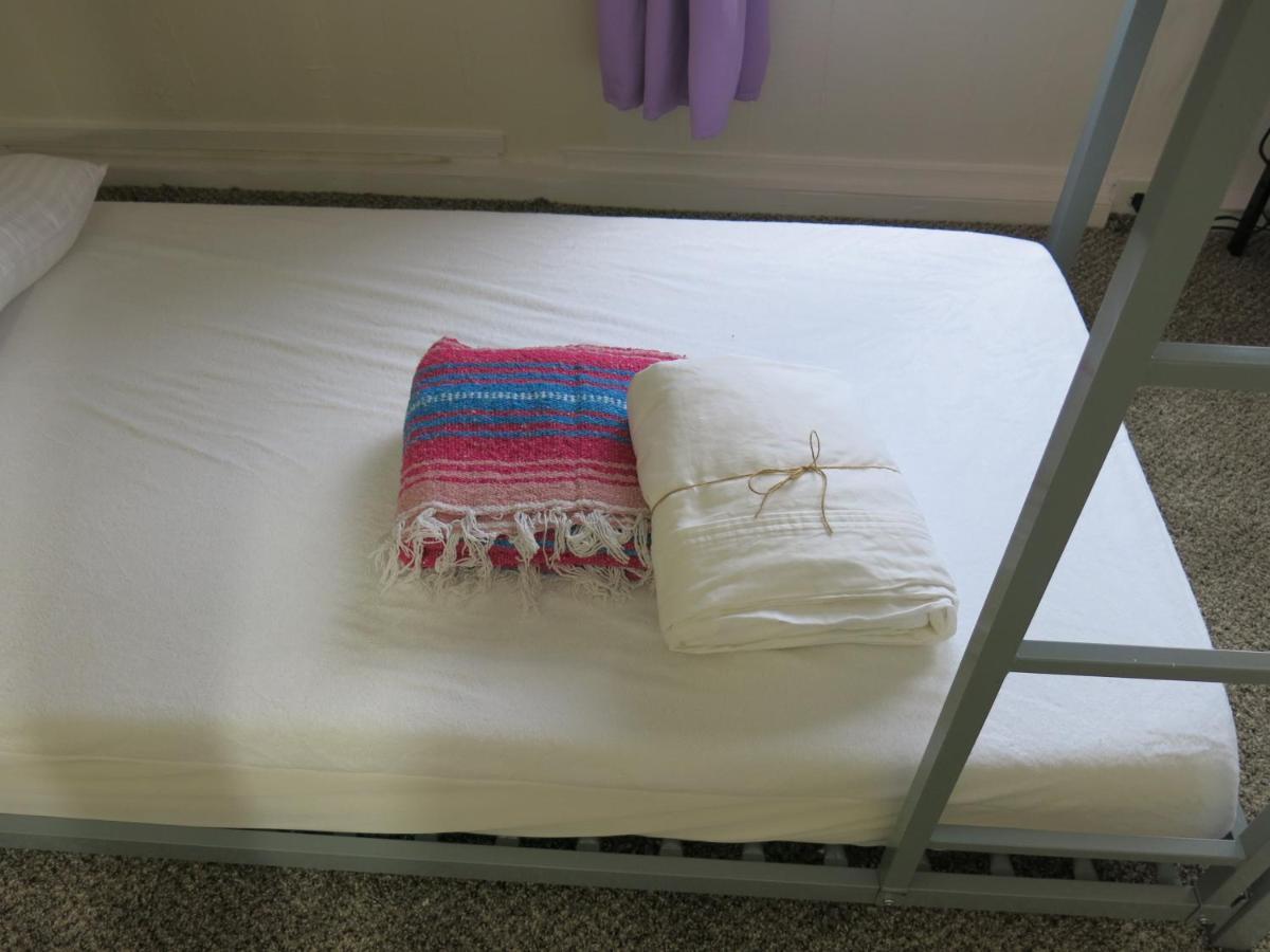 Pahoa Village Hostel Экстерьер фото